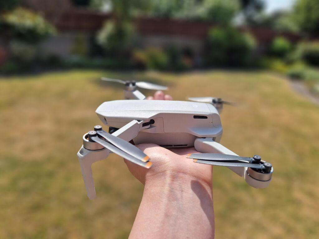 DJI Mini 2 - In hand